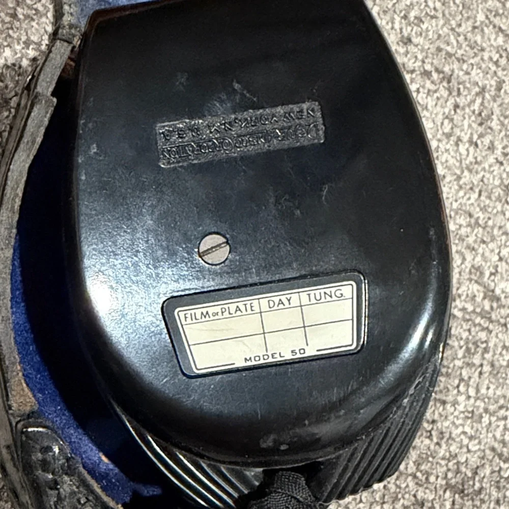Vintage DeJur Model 50 photographic light meter in original leather case